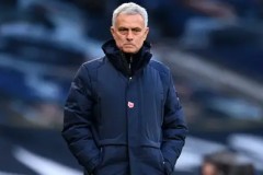 欧冠双冠王足球巨星：金球奖排名之谜与欧洲杯辉煌